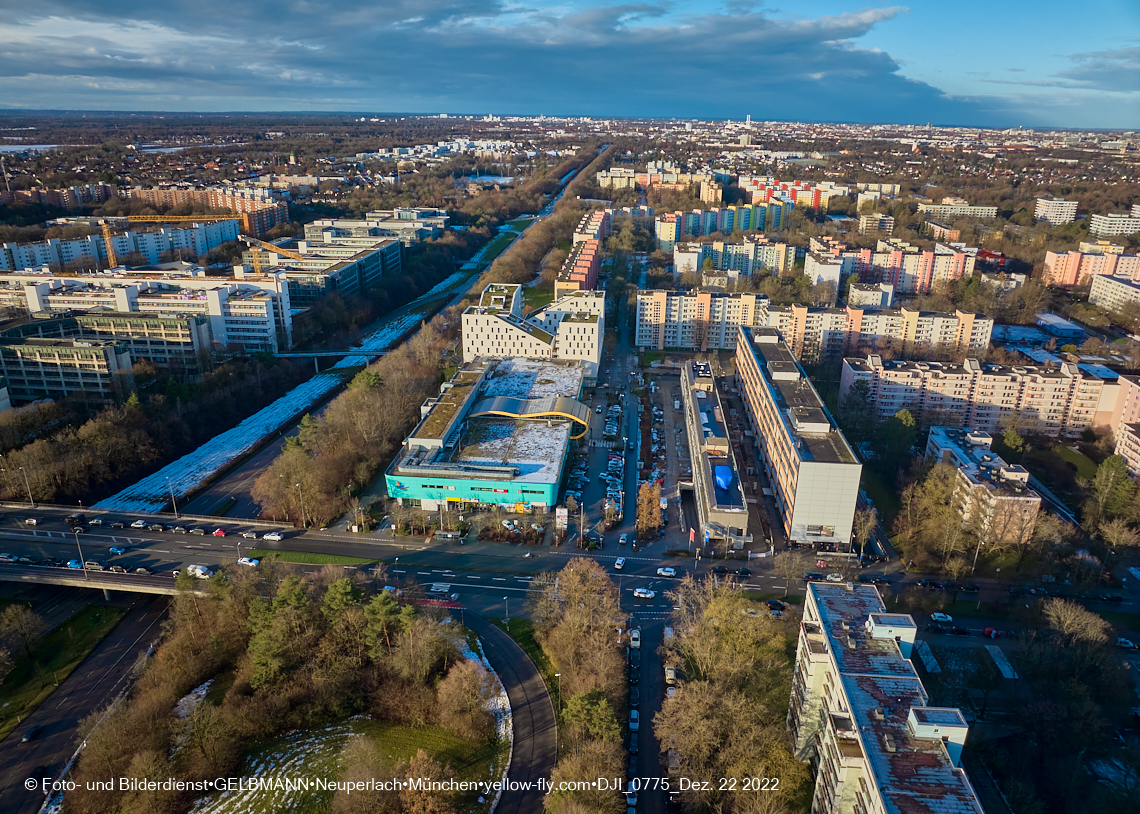 22.12.2022 - Plettzentrum - Rentenversicherung - Ständlerstraße in Neuperlach